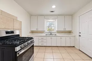 8413 White Settlement Rd, White Settlement, TX 76108 - Photo 3