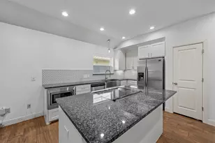 607 E Carter St, Sherman, TX 75090 - Photo 5
