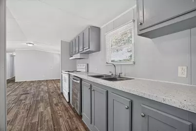 5907 Arkansas Trail, Granbury, TX 76048 - Photo 5