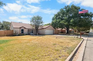 10712 Apache Dr, Waco, TX 76712 - Photo 3