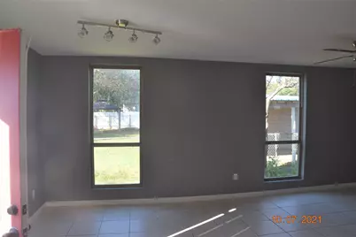 670 W Oak Street, Stephenville, TX 76401 - Photo 3