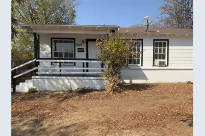 2913 Avenue A, Fort Worth, TX 76105 - Photo 3