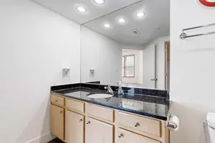 2502 Live Oak St, Dallas, TX 75204 - Photo 19