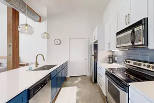 2502 Live Oak St, Dallas, TX 75204 - Photo 13