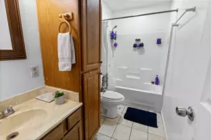 401 E Davis Ave, Alvarado, TX 76009 - Photo 9
