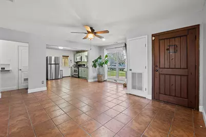 1509 Wynn Terrace, Arlington, TX 76010 - Photo 3