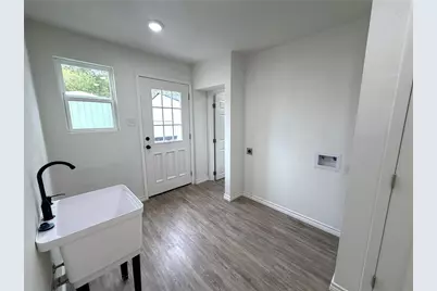 600 Scurlock Street, Grandview, TX 76050 - Photo 15