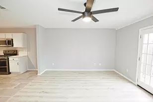 1379 Honeysuckle Ln, Lewisville, TX 75077 - Photo 13