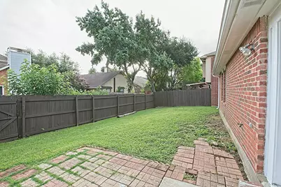 1379 Honeysuckle Lane, Lewisville, TX 75077 - Photo 3