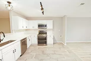 1379 Honeysuckle Ln, Lewisville, TX 75077 - Photo 9