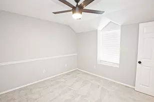 1379 Honeysuckle Ln, Lewisville, TX 75077 - Photo 27