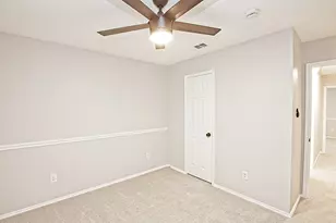1379 Honeysuckle Ln, Lewisville, TX 75077 - Photo 33