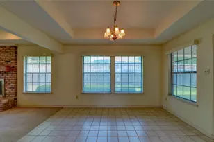 8240 Saddlebrook Dr, Benbrook, TX 76116 - Photo 15