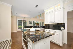 6214 Tiffany Oaks Ln, Arlington, TX 76016 - Photo 9