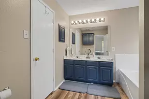 637 Oak View Ct, Azle, TX 76020 - Photo 13