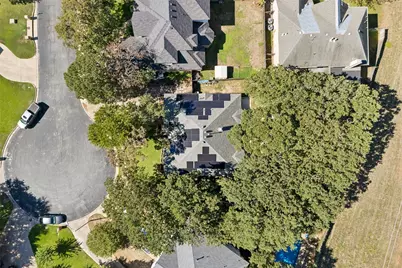 905 Forest Hollow Drive, Hurst, TX 76053 - Photo 17