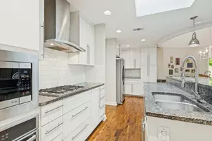 9049 Maguires Bridge Dr, Dallas, TX 75231 - Photo 7