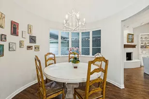9049 Maguires Bridge Dr, Dallas, TX 75231 - Photo 9