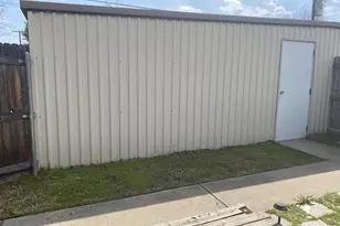 5730 Cancun Dr, North Richland Hills, TX 76180 - Photo 9