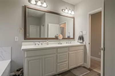624 Rawlins Lane, Fort Worth, TX 76131 - Photo 25
