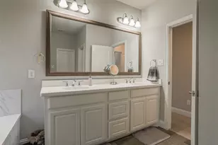 624 Rawlins Ln, Fort Worth, TX 76131 - Photo 25