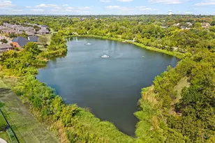 307 Park Haven Blvd, Euless, TX 76039 - Photo 5