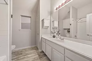 307 Park Haven Blvd, Euless, TX 76039 - Photo 27