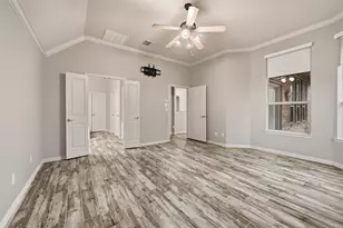 307 Park Haven Blvd, Euless, TX 76039 - Photo 21