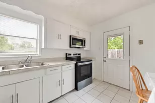 616 Chandler Dr, Garland, TX 75040 - Photo 7