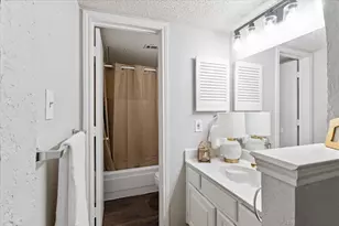 2309 Balsam Dr, Arlington, TX 76006 - Photo 13