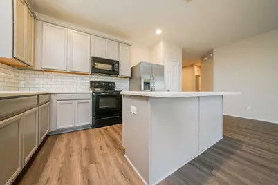 713 Jonius Creek Drive, Little Elm, TX 75068 - Photo 5