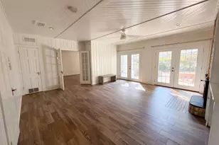 1113 S Sylvan Ave, Palestine, TX 75801 - Photo 9