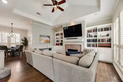 2217 Clearspring Drive S, Irving, TX 75063 - Photo 15