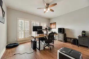 2217 Clearspring Dr S, Irving, TX 75063 - Photo 23