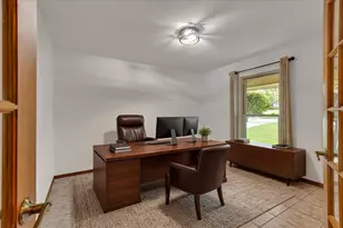 1111 Berkshire Ct, Trophy Club, TX 76262 - Photo 9