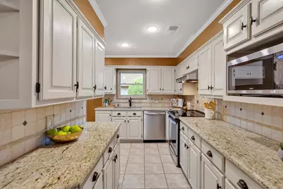 1111 Berkshire Court, Trophy Club, TX 76262 - Photo 13