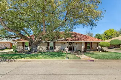 1111 Berkshire Court, Trophy Club, TX 76262 - Photo 1