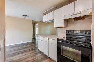 209 Wicker Hill Rd, Burleson, TX 76028 - Photo 13