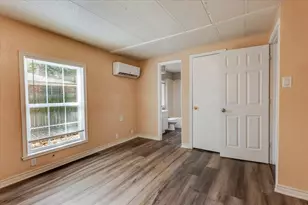209 Wicker Hill Rd, Burleson, TX 76028 - Photo 17