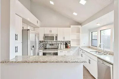 555 Ranch Trail #206, Irving, TX 75063 - Photo 15