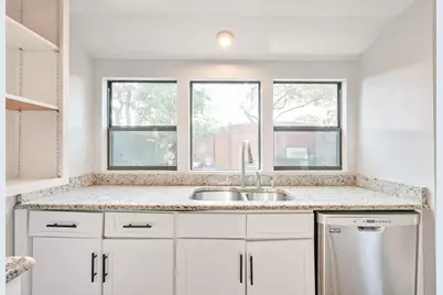 555 Ranch Trail #206, Irving, TX 75063 - Photo 19