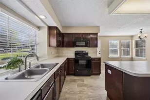 1203 White Dr, Cedar Hill, TX 75104 - Photo 7