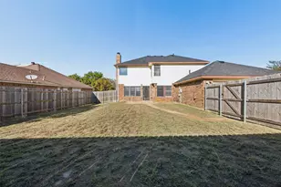 1203 White Dr, Cedar Hill, TX 75104 - Photo 17