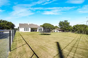 108 Southwood Dr, Burleson, TX 76028 - Photo 37