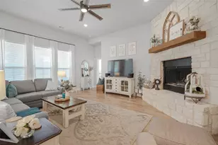 108 Southwood Dr, Burleson, TX 76028 - Photo 25