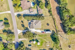 108 Southwood Dr, Burleson, TX 76028 - Photo 39