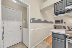 6608 Stetter Dr, Arlington, TX 76001 - Photo 9