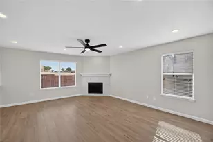 1336 Kiwi Ct, Dallas, TX 75051 - Photo 9