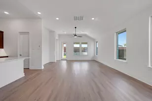12525 Quay Dr, Fort Worth, TX 76052 - Photo 9