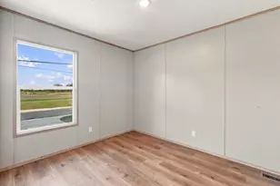 517 Main St, Bridgeport, TX 76426 - Photo 21